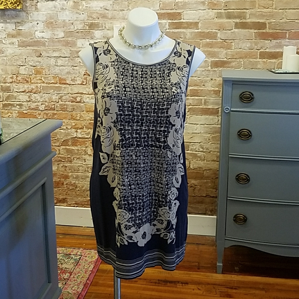 Navy & Tan Knit Sheath Dress